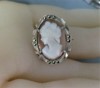 Vintage,  Silver & Shell Cameo Brooch.  Lace Pin.  Xaod.