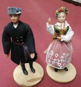 Vintage Polish Ethnic Dolls - Spoldzielna Pracy - Man And Woman - 5.  5 Inches Tall