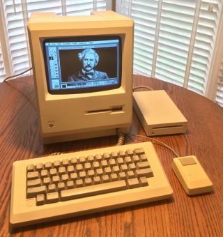 Apple Macintosh 128k,  800k External Drive,  Case & Over 25 Software Pkg.
