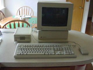 Apple Iigs Computer Llgs Rom 1 With 4mb Memory Well
