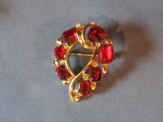 Vintage Signed Lisner Gold - Tone Metal Red & Clear Rhinestone Pin Brooch