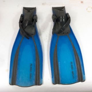 Vintage Mares Brand Blue Small Scuba Diving Flippers 23.  25” (s)