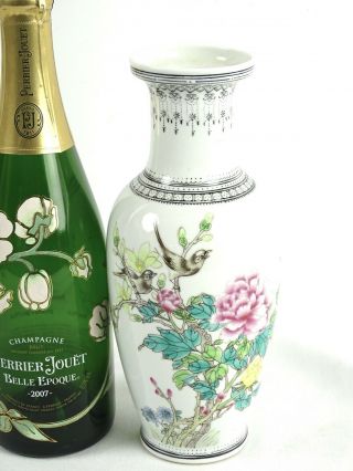 Vintage Chinese Porcelain Vase Famille Rose Pallette Signed China C1960s