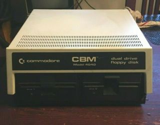 Vintage Commodore Cbm 4040 Dual 5.  25 " Floppy Disk Drive