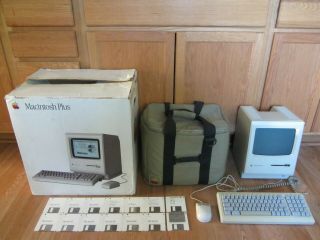 Apple Macintosh Plus Computer M0001a With Case,  Box & Start Up Disks