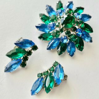D&e Juliana Vtg Sapphire Emerald Rhinestone Flower Brooch Pin Earrings Set 188