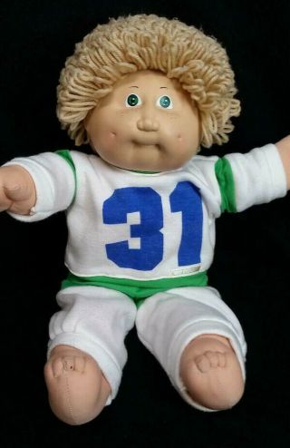 Vintage Coleco Cabbage Patch Kid With Freckles In Outfit