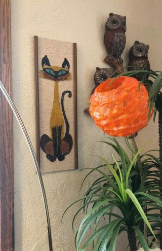 Mid Century Retro Siamese Cat Pebble Gravel Art Wall Hanging Pitcher Vintage