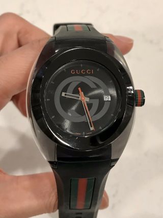 Mens Gucci 137.  1 Sync Xxl Large Black Rubber Silicone Watch,  Quartz,  Red & Green