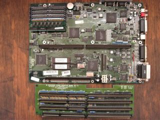 Commodore Amiga A4000 Rev B.  Motherboard 3.  1 Roms With 4mb Fast Ram