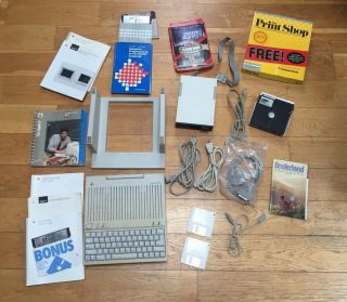 Apple Iic Vintage Computer System A2s4500 Ii 2c W/ Manuals,  Disks,