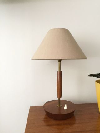 Vintage Mid - Century Atomic Teak Brass Bed Side Table Lamp Tilting Shade 1960s