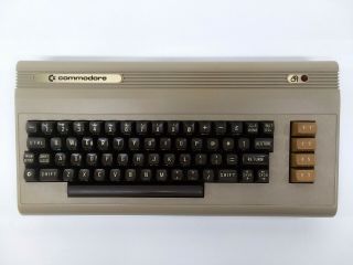 Silver Label Commodore 64 S/n: S00005355 W/ Rare 6581 Ceramic Sid,  Rev 2 Pla