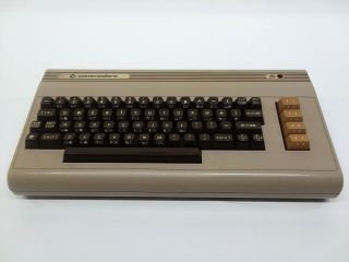 Silver Label Commodore 64 S/N: S00005355 w/ Rare 6581 Ceramic SID,  REV 2 PLA 2