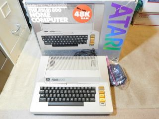 Atari 800 Computer,  48k,  - W/power,  Basic Cartridge,  Box