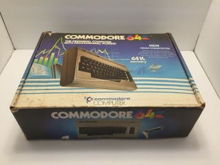 Commodore 64 Computer With Power Source And Users Guide - Great