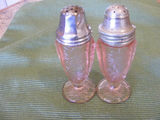 Vintage Jeannette Glass Co.  Floral/poinsettia Salt & Pepper Shakers