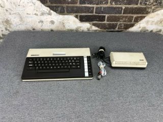 Atari 800xl Computer Console With Power Supply & Cable