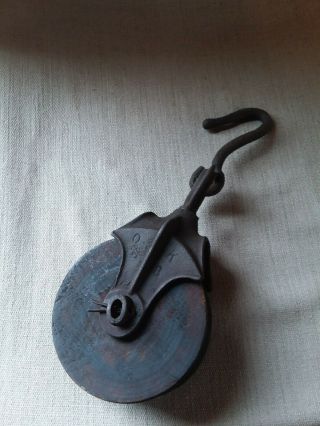 Antique Vintage O.  K.  Myers Cast Iron Barn Pulley Farm Tool Primitive Rustic 3