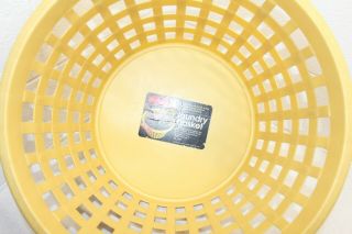 Vintage Rubbermaid Round Basket Weave Laundry Basket 2966 Yellow Gold Heavy Duty 3