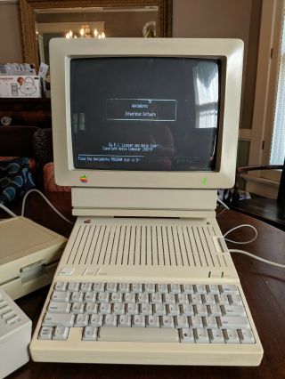 Apple Iic Vintage Computer System W/ Color Monitor,  5.  25 Disk Drive And Printer