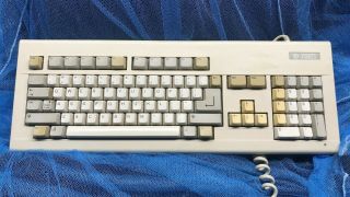 Commodore Amiga A2000 Keyboard