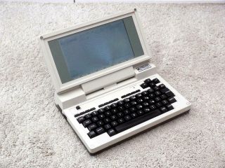 Vintage Tandy 200 Portable Computer Fine / (ref: Rc)