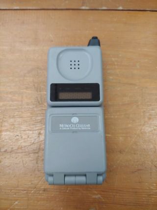 Vintage Motorola Digital Personal Communicator Flip Cell Phone Model 67416A 2