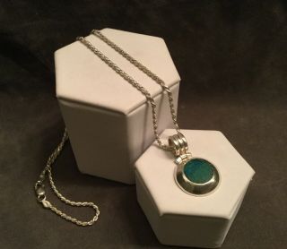 Vintage Retro 925 Sterling Silver Round Inset Turquoise Pendant Necklace 19.  5”