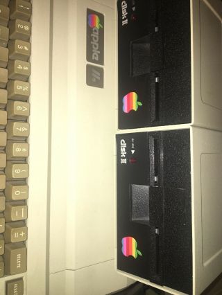 Apple Iie Computer W/ Floppy Drives 1&2