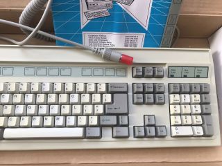 Northgate Omnikey/102 IBM AT Keyboard.  Rare Gold Label 3