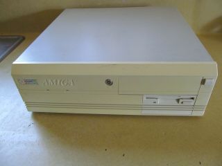 Amiga 4000 Video Toast System As - Is Computer Box Only