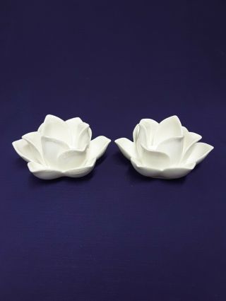 Avon Vintage White Flower Tealight Holders With Glitter Accents