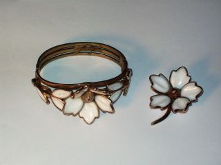 Vintage Trifari White Poured Glass Flower Bangle Bracelet & Brooch Set
