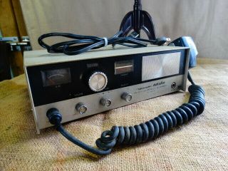 Vintage Realistic Navaho Trc - 30 23 Channel Base Cb Radio With Power Cord And Mic