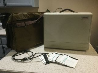 Vintage Portable Compaq Personal Computer W/ Bag Software Powers On Ibm