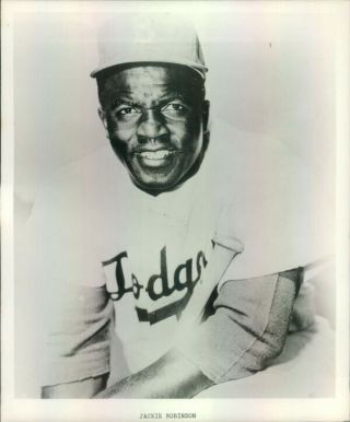Photo: Jackie Robinson 8x10 B&w Brooklyn Dodgers