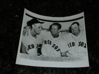June 30,  1953 - 10 X 8 Ap Wire Photo - Boston Red Sox White,  Kinder,  Kell