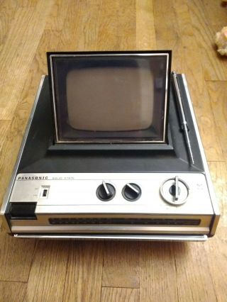 Vintage 1978 Panasonic Solid State B&w Tv Am Fm Radio Tr - 425r