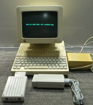 Vintage Apple Llc Computer With Monitor And Accessories