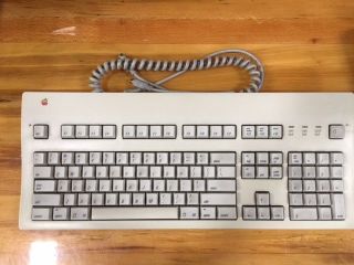Vintage 1990apple M3501 Extended Keyboard Ii For Macintosh Computer W/power Cord
