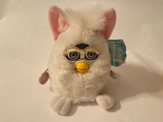 Vintage Furby 1999 Soft White With Pink Ears 70 - 940 In Coma For Parts/repair