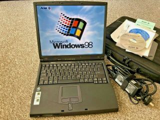 Acer Travelmate 526itx Laptop/notebook - Pentium Iii Windows 98se Retro/vintage