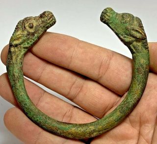 Intact Ancient Roman Bronze Bracelet With Two Animal Heads 200 Ad 155,  1gr 90,  3mm