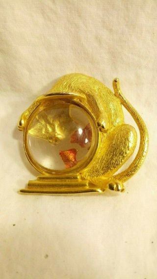 Vintage Jj Brushed Gold Tone Cat Plastic Fish Bowl Brooch
