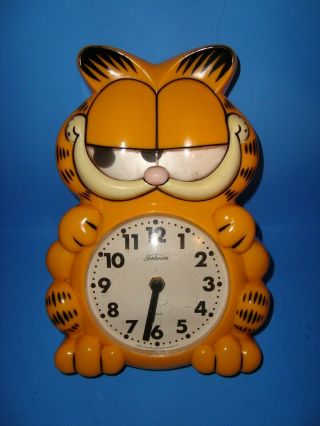 Vintage 1981 Garfield Wall Clock By Sunbeam Or Repairs