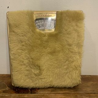 Vintage Hanson Fuzzy Furry Bathroom Scale - Mcm 70s 80s ? Austin Powers Vibes