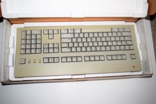 M3501 Apple Macintosh Extended Keyboard Ii