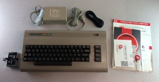 Commodore 64 With Power Adapter And Rca Cables Display Issues