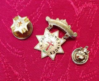 Vintage Mason Pins 10k Gold Top Knights Templar Enamel In Hoc Signo Vinces